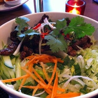 Das Foto wurde bei Da Nang Vietnamese Restaurant von Tore N. am 4/15/2013 aufgenommen