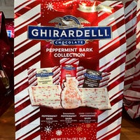Photo taken at Ghirardelli Chocolate Marketplace by Susannah S. on 12/7/2023