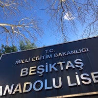Photo taken at Beşiktaş Anadolu Lisesi by Selen . on 1/15/2022