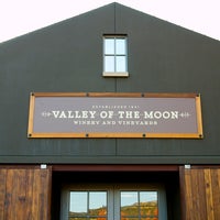 2/21/2014 tarihinde Valley of the Moon Wineryziyaretçi tarafından Valley of the Moon Winery'de çekilen fotoğraf
