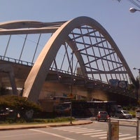 Photo taken at Viaduto Doutor Reynaldo de Oliveira (Ponte Metálica) by Daniel R. on 3/19/2012