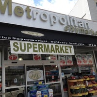 รูปภาพถ่ายที่ Metropolitan City Market โดย suffie h. เมื่อ 7/31/2012