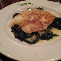 Foto diambil di Ella New York Pizza &amp;amp; Pasta oleh Rob R. pada 1/28/2012