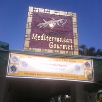 Foto scattata a Mediterranean Gourmet da miffSC il 12/6/2011