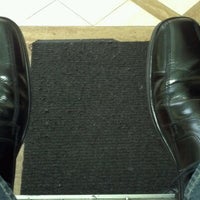 Photo taken at Marvin&amp;#39;s Complimentary Shoe Shines by Nishant N. on 6/14/2012