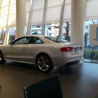 Photo taken at AUDI 池袋 by Hideo O. on 1/29/2012