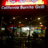Foto tomada en California Burrito Grill  por Vic E. el 9/17/2011