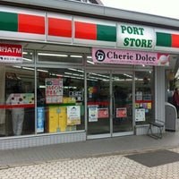 Photo taken at サンクスポートストア 辰巳店 by Sanshiro M. on 4/22/2012