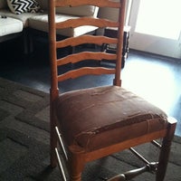 Photo prise au Mac&amp;#39;s Upholstery par Diana N. le4/4/2012