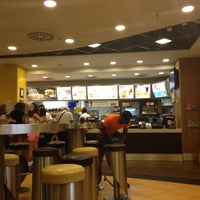 Photo taken at McDonald&amp;#39;s by Alessandro C. on 9/11/2012