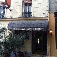 Photo taken at Hôtel Caulaincourt Square by cristian c. on 4/24/2011