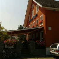 Foto tirada no(a) Restaurant Rössli por Dave S. em 8/11/2012