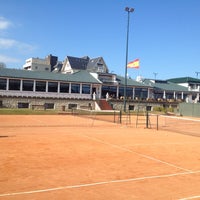 รูปภาพถ่ายที่ Real Sociedad de Tenis โดย Jorge d. เมื่อ 2/27/2012