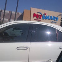 Photo taken at PetSmart by Hung L. on 10/15/2011