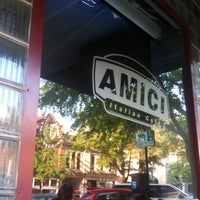 รูปภาพถ่ายที่ Amici Italian Cafe โดย Glen S. เมื่อ 4/9/2011