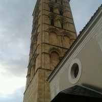 Photo taken at Iglesia de San Lorenzo by Felipe A. on 5/19/2012