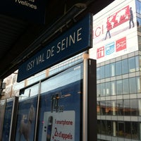 Photo taken at RER Issy Val de Seine [C] by O&amp;#39;drey on 3/1/2012