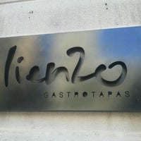 Photo taken at Restaurante Lienzo by Donpi on 9/20/2011