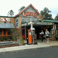 Foto scattata a Cody&amp;#39;s Original Roadhouse da Erin C. il 1/21/2012