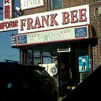 10/25/2011にTyrone H.がFrank Bee Uniformsで撮った写真