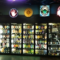 1/20/2012にZachariah S.がHighlands Wine &amp;amp; Liquorで撮った写真