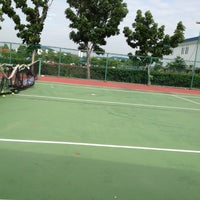 Photo taken at Tennis Court @ Harrow by Pan U. on 6/13/2012