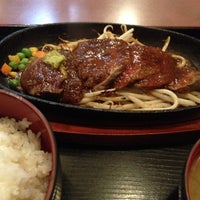 Photo taken at ギャラリー居酒屋 はるだんじ by Nachio on 8/3/2012