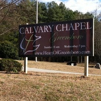 Foto tirada no(a) Calvary Chapel Greensboro por Melinda S. em 2/2/2012