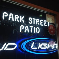 Foto tirada no(a) Park Street Patio por Jude D. em 4/29/2012