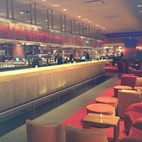 Photo prise au Ignite Sushi Bar &amp;amp; Lounge par Joseph I. le9/12/2012