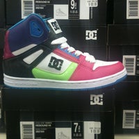 shoe carnival brooks