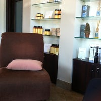 Photo prise au Massage Heights-Royal Oaks par Victoria B. le6/10/2012