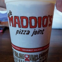 6/15/2012 tarihinde Tim M.ziyaretçi tarafından Uncle Maddio&amp;#39;s Pizza Joint'de çekilen fotoğraf