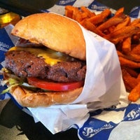 Photo taken at Pappas Burger by Joy O. on 7/22/2012