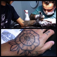 Photo taken at Gelly&amp;#39;s Tattoo by Boni L. on 8/2/2012