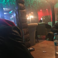 Photo prise au Geyik Cafe&amp;Nargile par Kazım Y. le11/3/2019