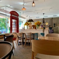 รูปภาพถ่ายที่ Кофейный дом LONDON โดย Vlad S. เมื่อ 7/18/2020