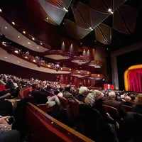 รูปภาพถ่ายที่ Cobb Energy Performing Arts Centre โดย Africancrab เมื่อ 1/23/2022