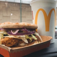 Foto tirada no(a) McDonald&amp;#39;s por roxana M. em 10/20/2019