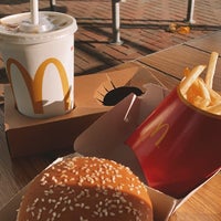 Foto tirada no(a) McDonald&amp;#39;s por roxana M. em 8/1/2020