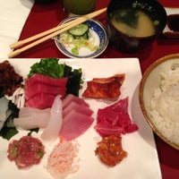 Photo taken at Sushi Gen by Suhyun M. on 5/1/2013