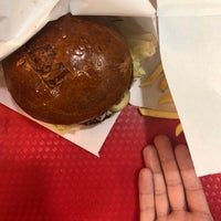 Foto scattata a My! Burgers &amp;amp; Fries da Hlib L. il 9/8/2018