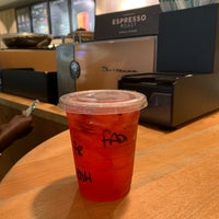 Photo taken at Starbucks by f. alassaf . on 7/19/2019