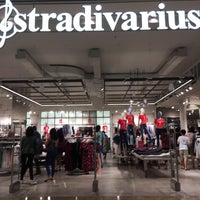 Photo taken at Stradivarius by Janner A. on 12/29/2016