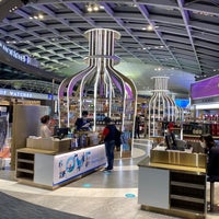 Photo taken at King Power Duty Free by Janner A. on 5/15/2022