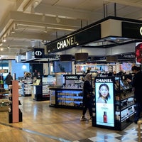 Photo taken at BuY Paris Duty Free by Janner A. on 4/1/2022