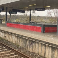 Photo taken at Bahnhof Frankfurt-Niederrad by Janner A. on 4/6/2023