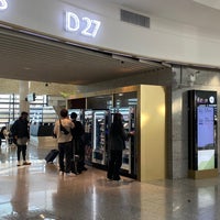 Photo taken at Gate D27 by Janner A. on 1/14/2023