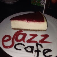 Photo taken at Jazz Cafe by CanayaZ on 3/6/2015