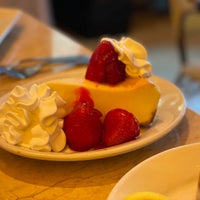 Photo taken at The Cheesecake Factory by mai on 7/11/2022